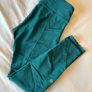 Lululemon Women's Capris Leggings Wonder Train with Pockets